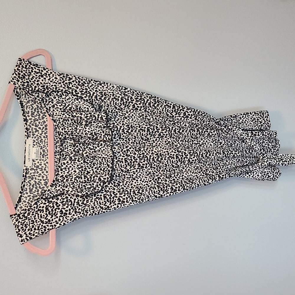 Liz‎ Claiborne sleeveless blouse